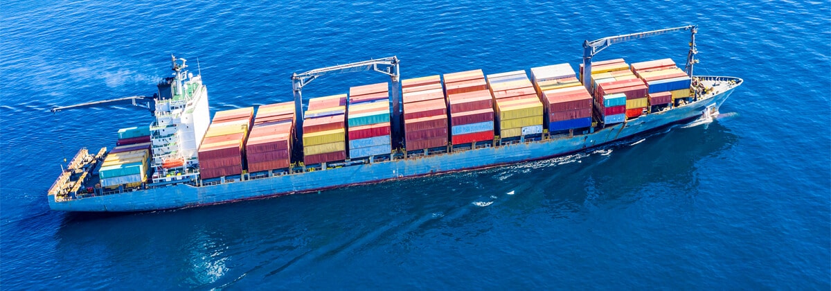 Maritime transport in sea container transport mode