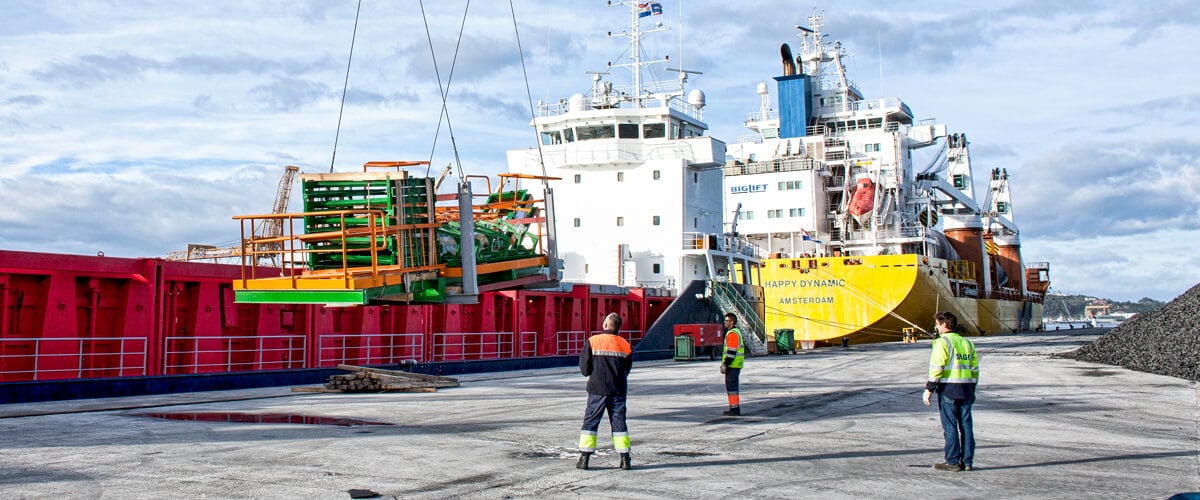 Break Bulk Cargo and Special Projects - Grupo Marítima Sureste Transport of special cargo goods by ship Project Cargo Marítimo